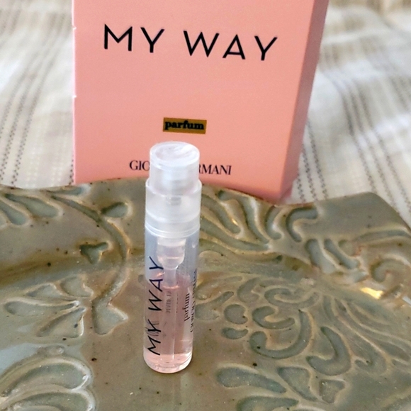Giorgio Armani My Way Perfume Sample - Picture 2 of 2